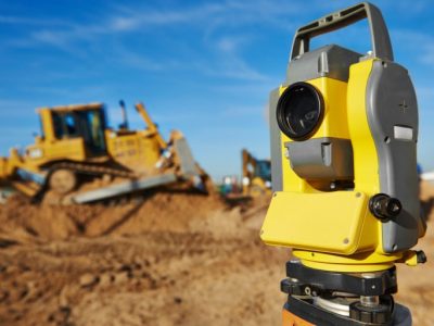 surveyor-equipment-at-a-construction-site-768x512